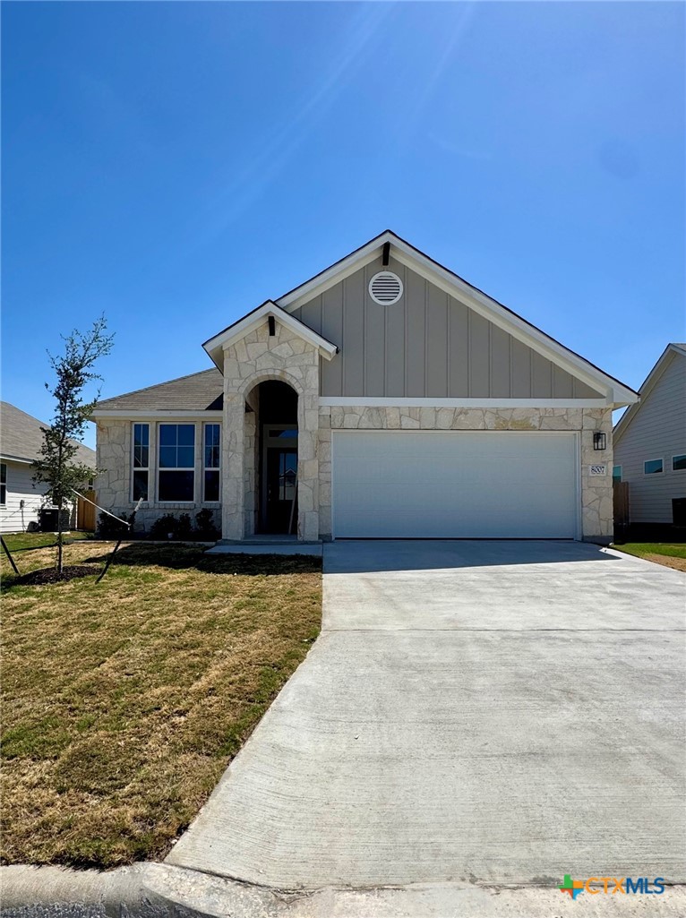8007 Timber Hollow Lane — photo
