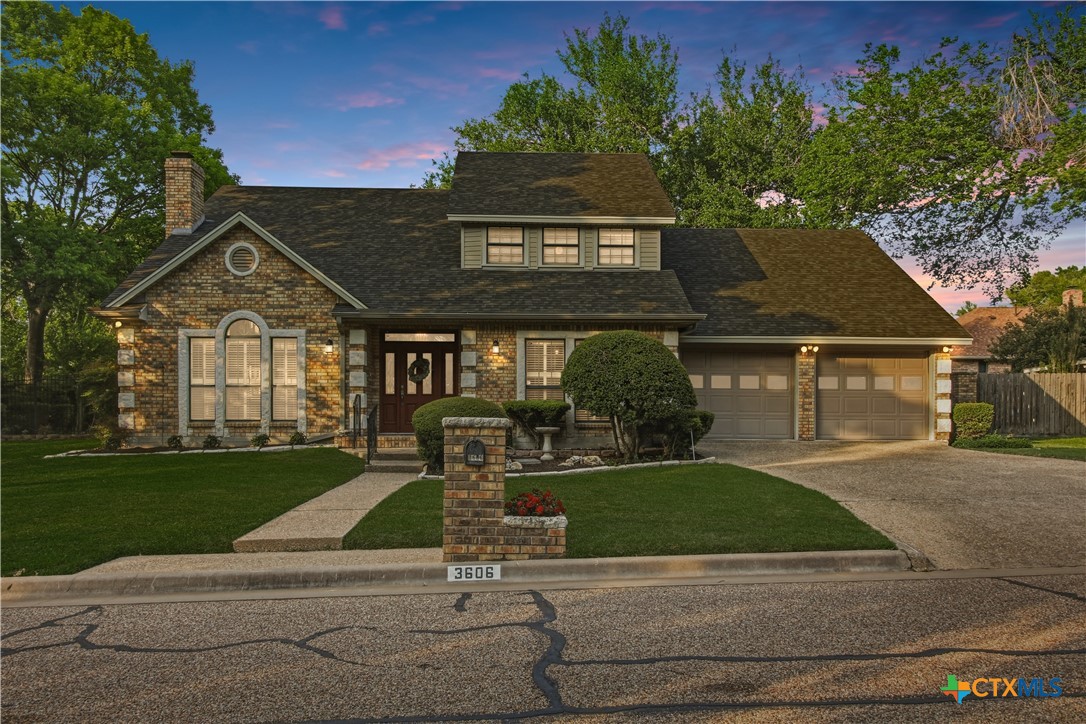 3606 Whispering Oaks — photo