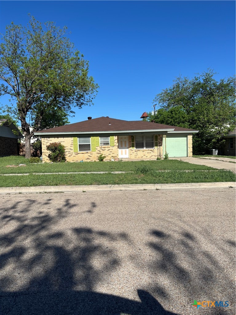 621 Bishop Drive — photo