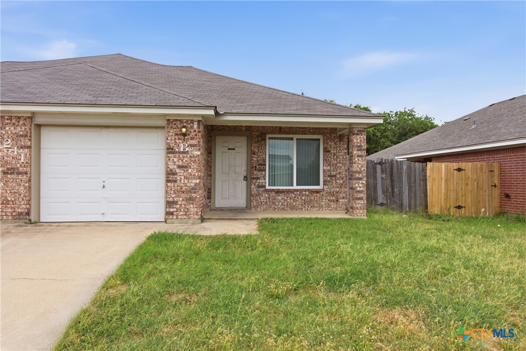 4211 Thunder Creek Drive — photo