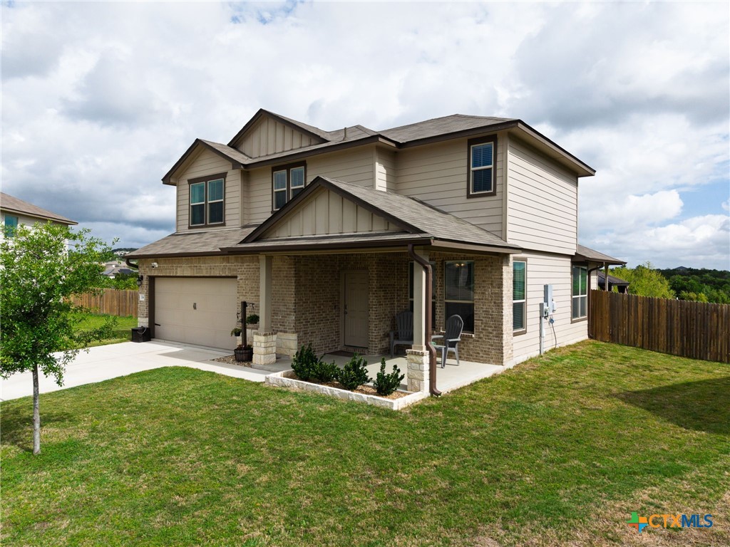 2044 Mallard Court — photo