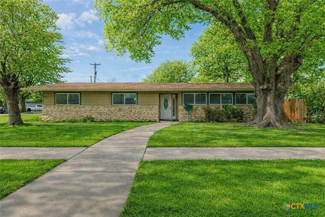1129 Chippendale Drive — photo