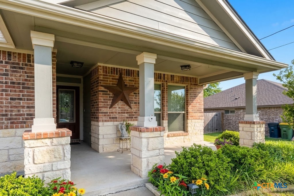309 Coby Drive, Troy, TX 76579 — photo 2