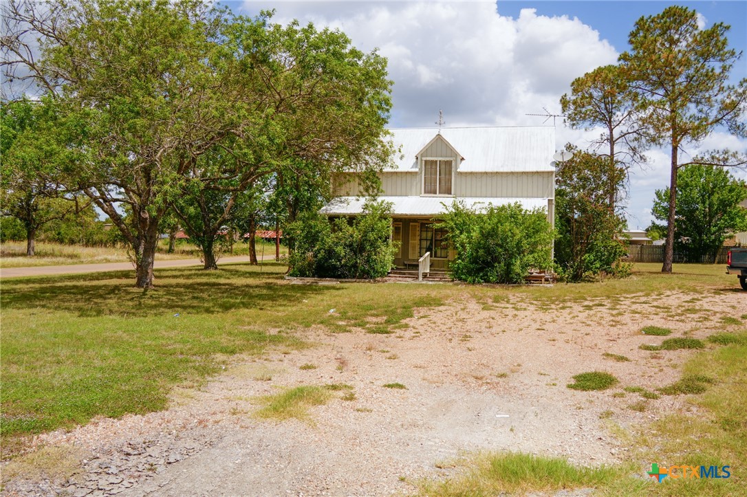 1400 FM 609 — photo