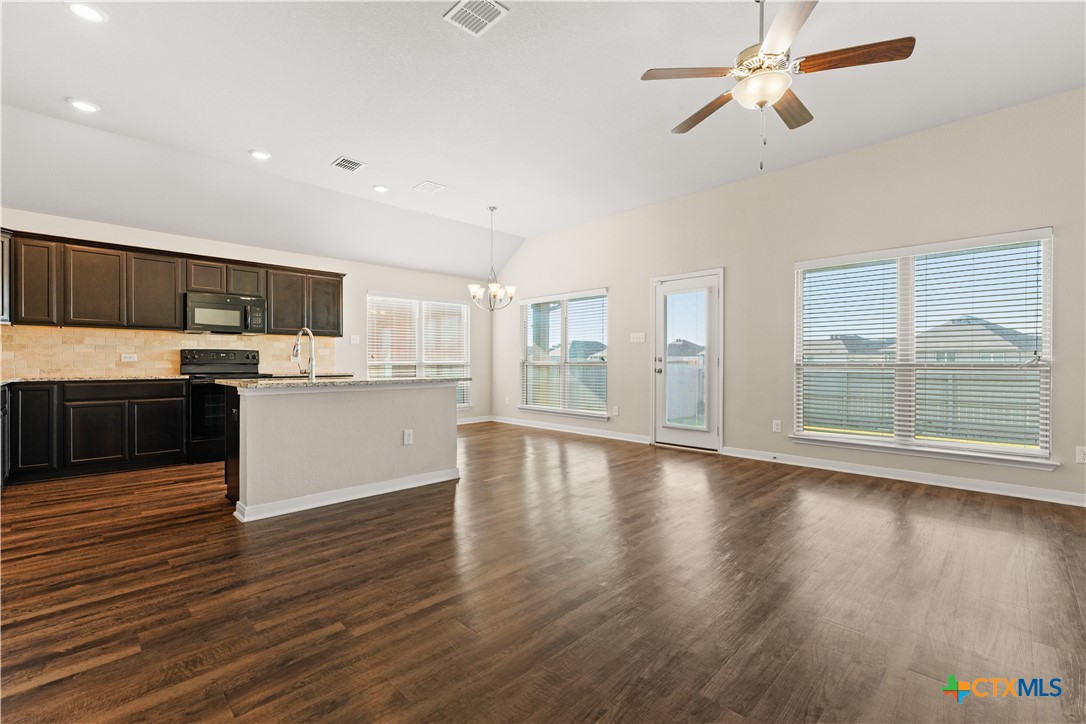4124 Riata Ranch Road, Waco, TX 76705 — photo 3