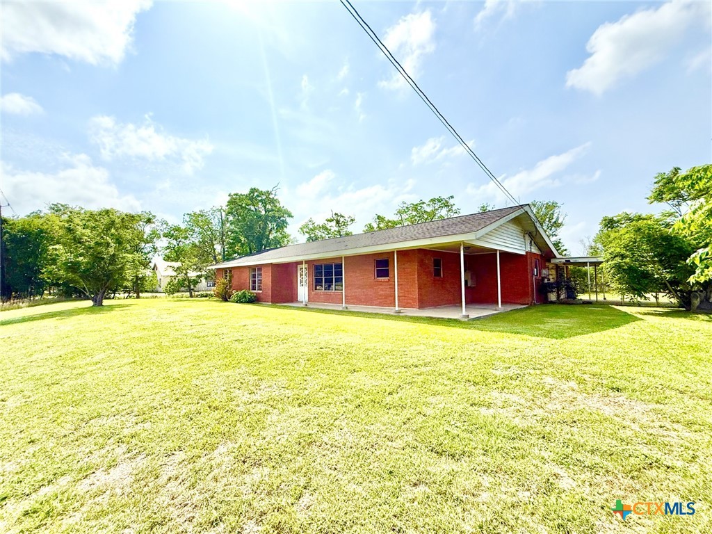 1396 Loop 522, Ganado, TX 77962 — photo 2