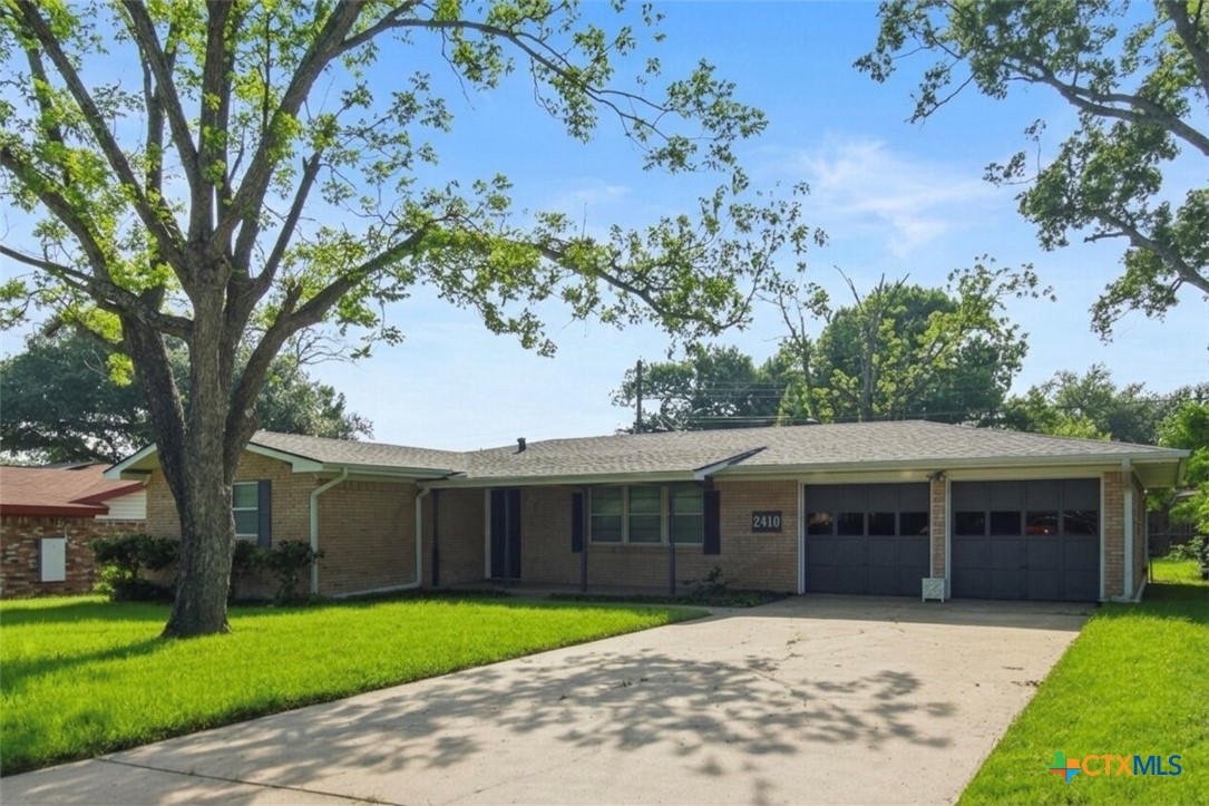 2410 Robin Road — photo