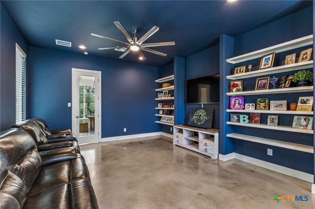 521 Rittimann Road, Spring Branch, TX 78070 — photo 3