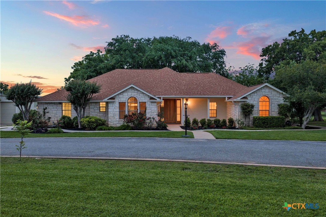 406 Ancient Oaks Drive — photo
