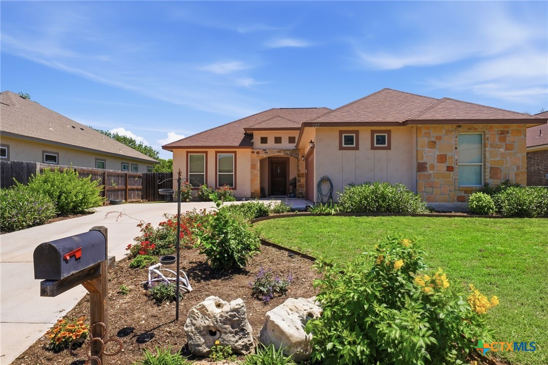 225 Greenway Drive — photo
