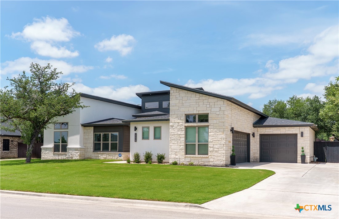 5029 Bella Charca Parkway — photo