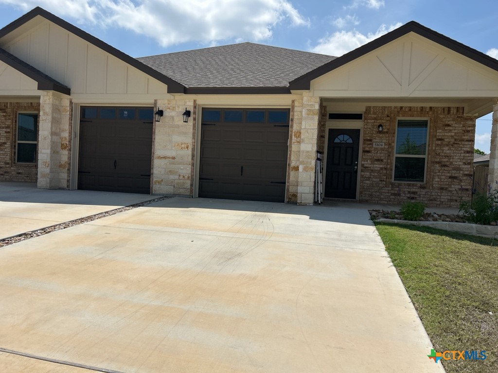 5104 Rose Garden Loop — photo