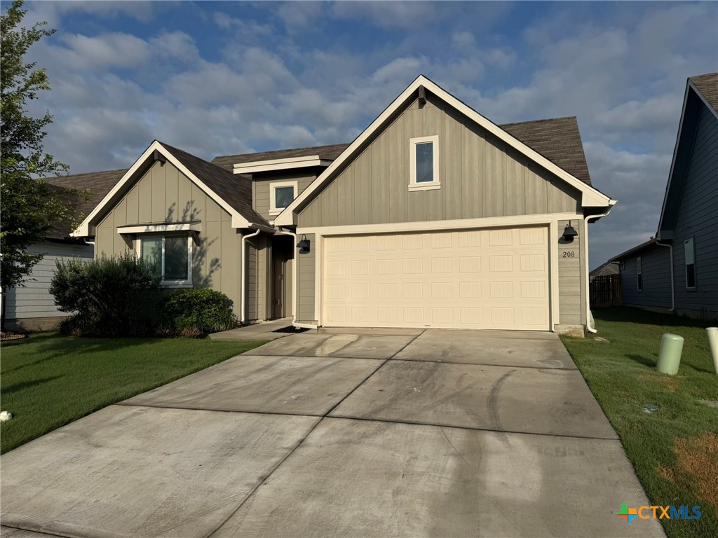 208 Ida Loop, Seguin, TX 78155