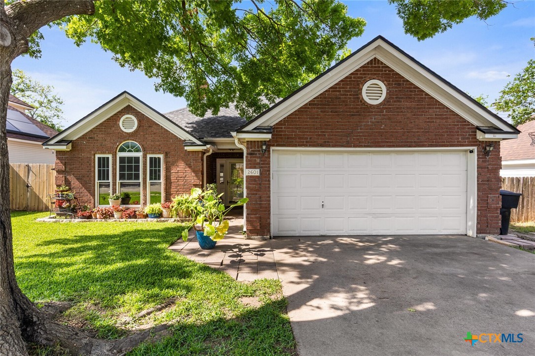 2601 Stratford Drive — photo