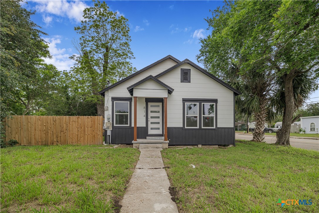 814 S Laurent Street — photo