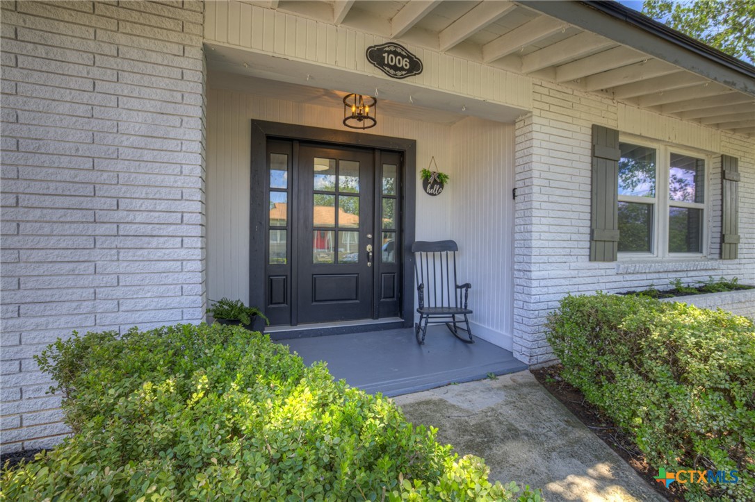 1006 Pecan Street — photo
