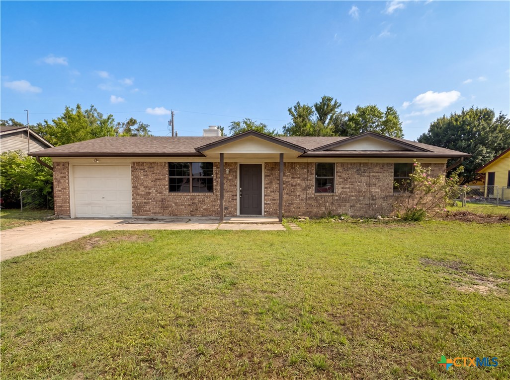 912 Hackberry Street — photo