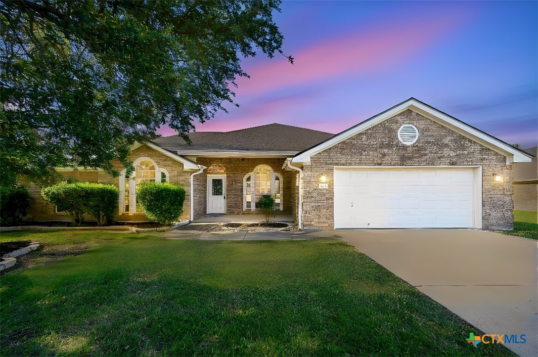 404 Wrought Iron Drive — photo