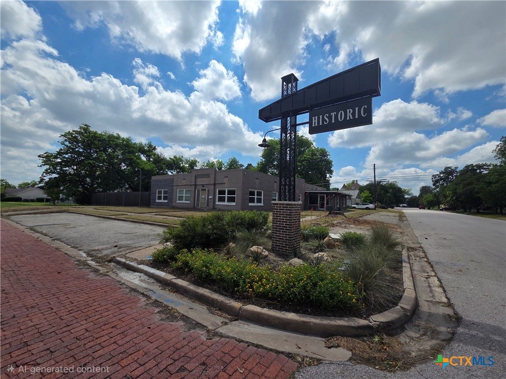 518 N 5th Street — photo