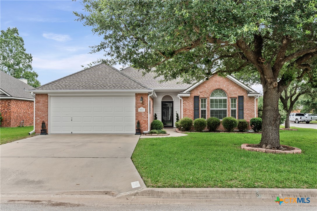 5811 Ellington Court — photo