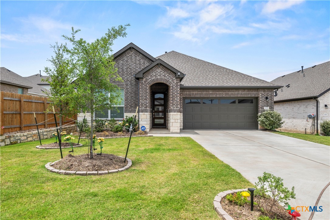 1721 Walnut Grove Bend — photo