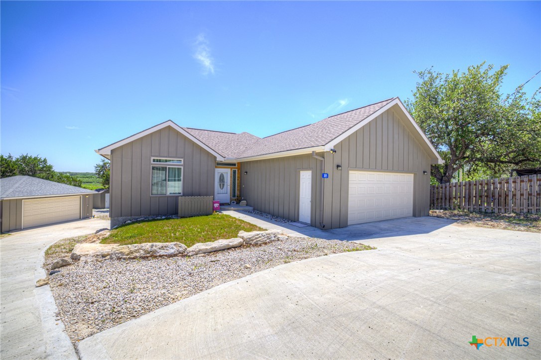 305 Lake Crest Drive — photo