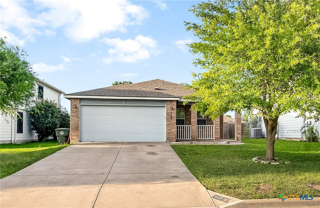 122 Avrshire Lane — photo