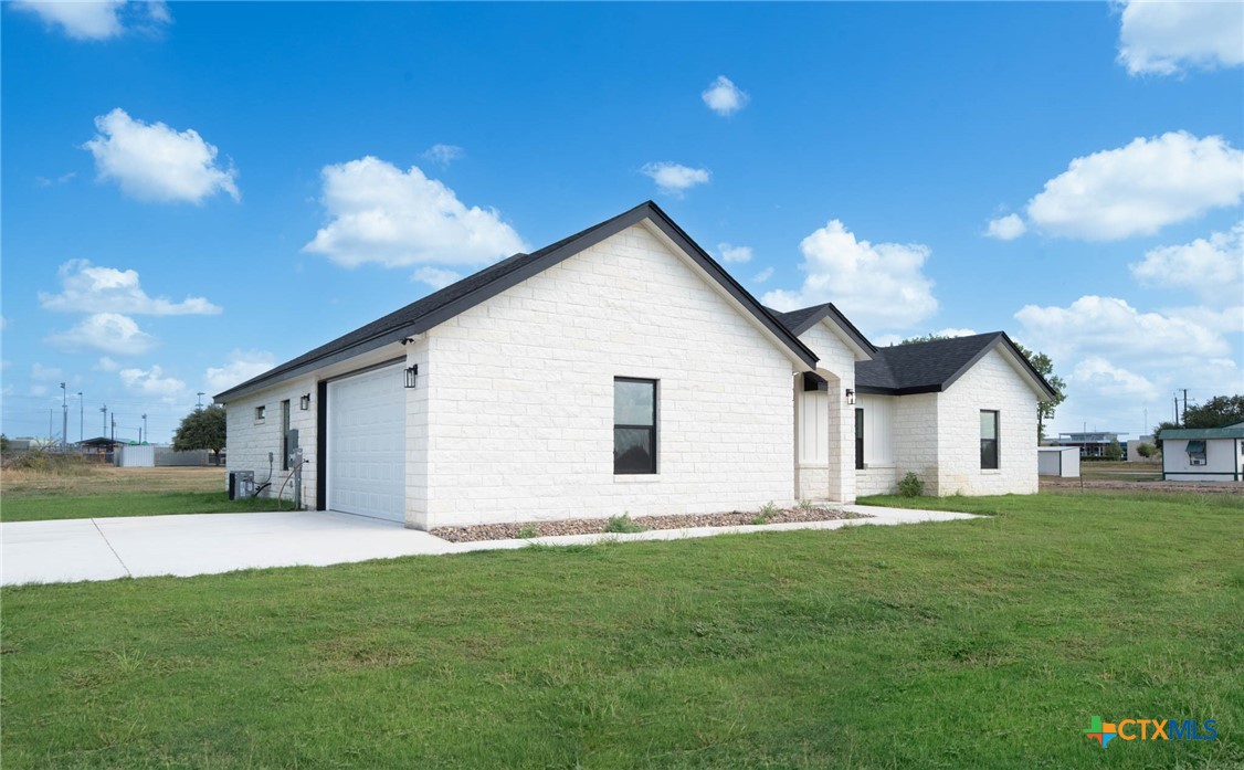112 Rustic Woods, Marion, TX 78124 — photo 2