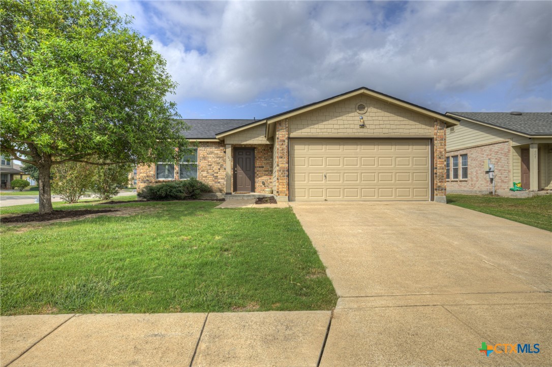 603 NW Crossing Drive — photo