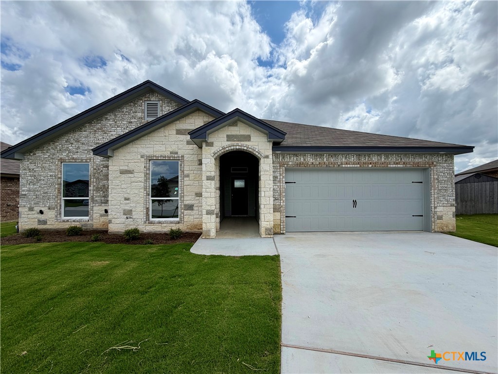 3204 Seeker Street — photo