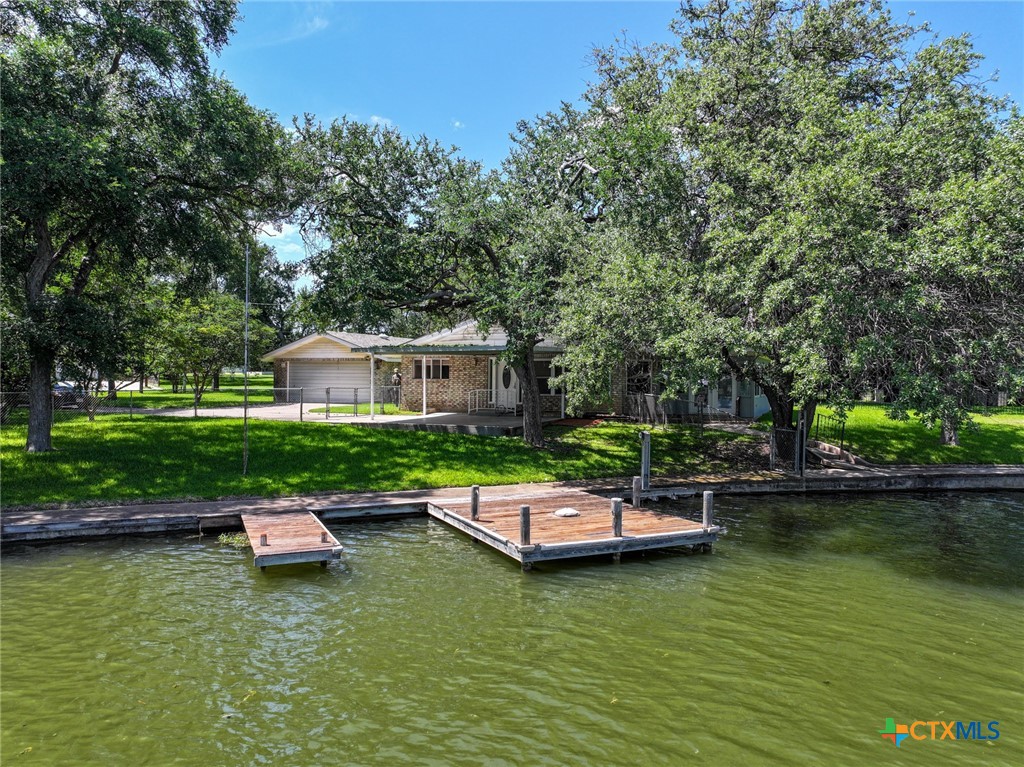 501 Oleander Drive — photo