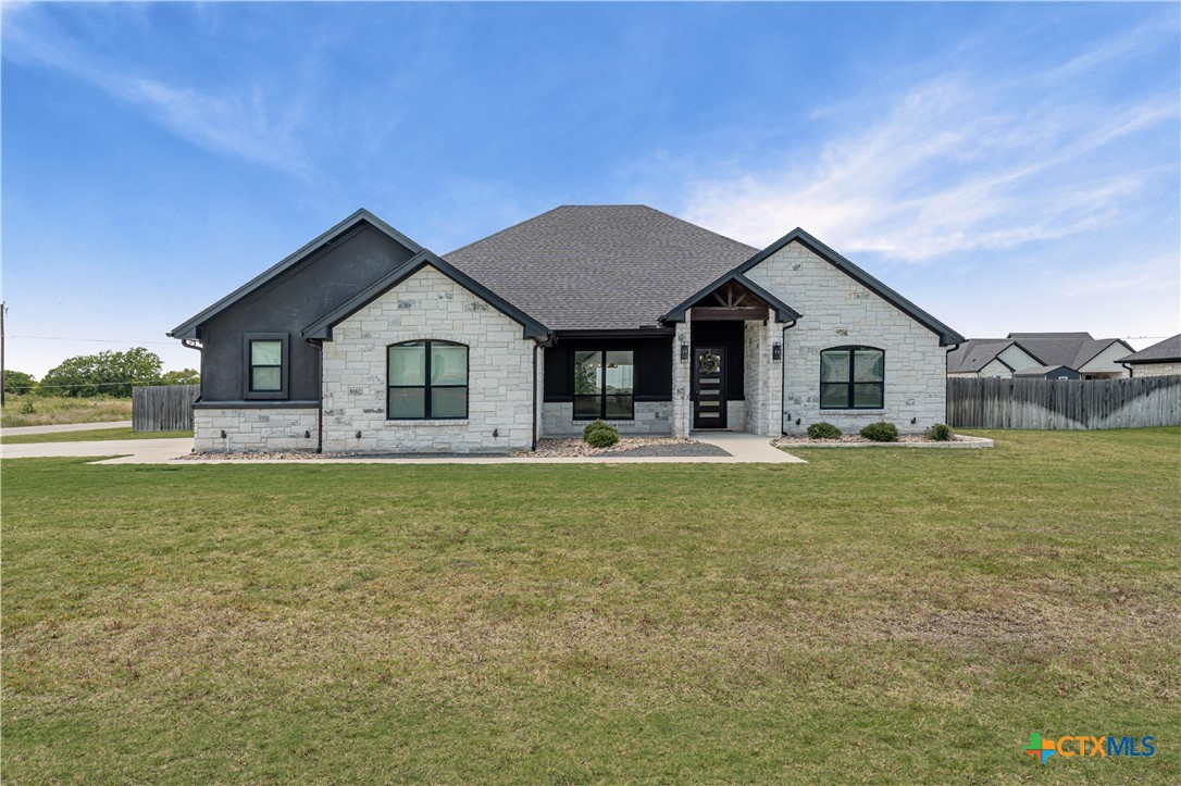 8162 Travertine Lane — photo