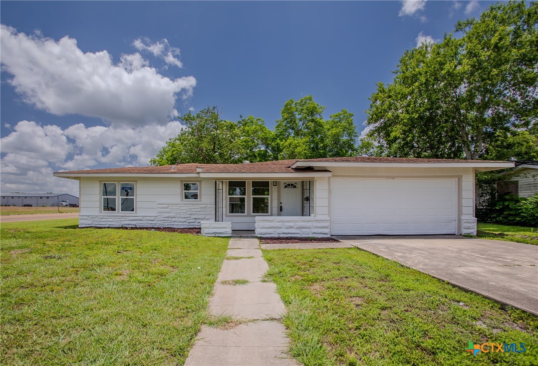3607 Avondale Street — photo