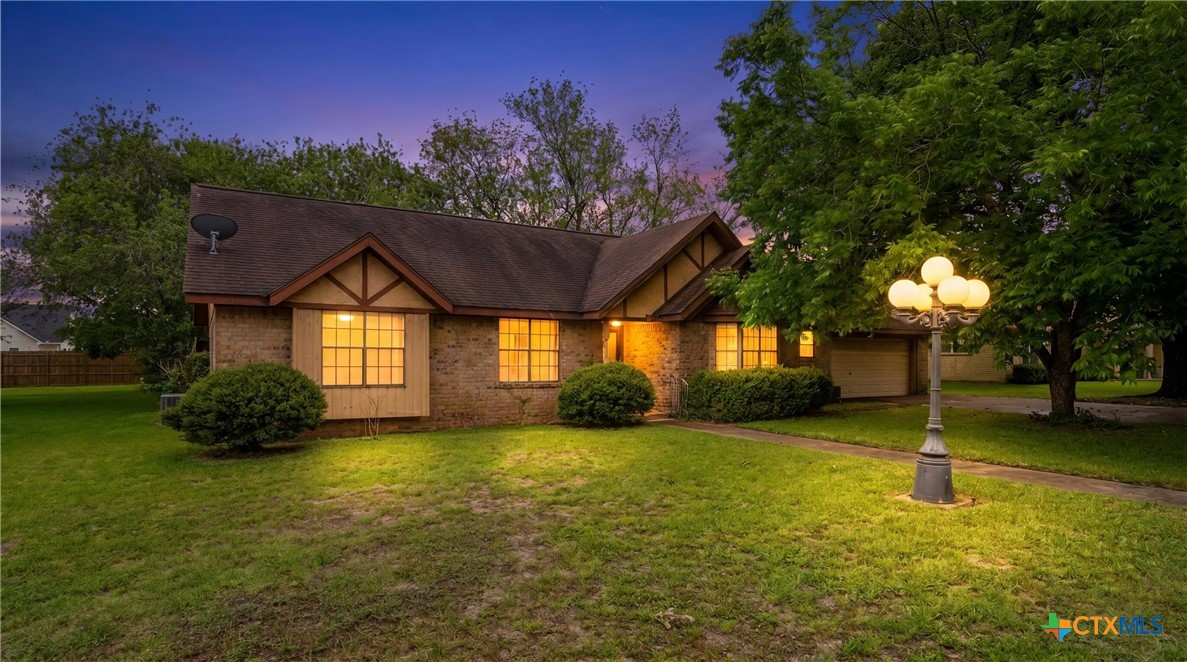 214 E Montana Drive — photo