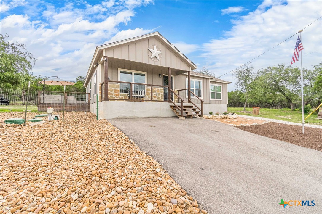 421 Smoking Rifle, Spring Branch, TX 78070 — photo 2