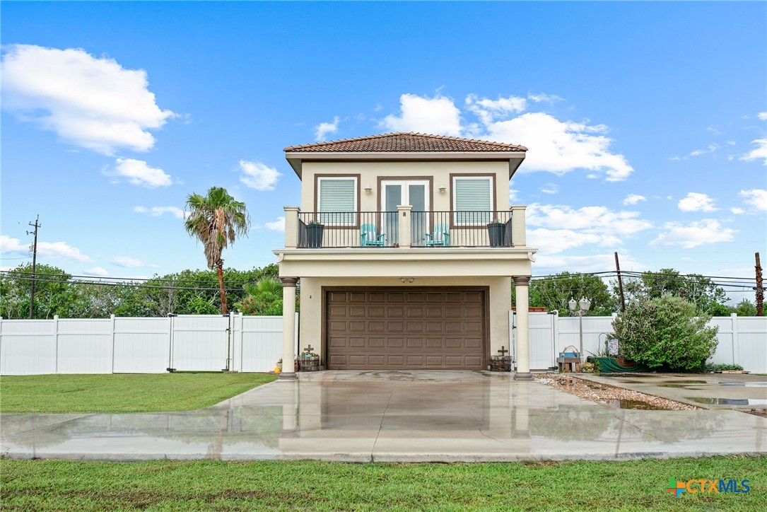 4 Lavaca Bay Place — photo