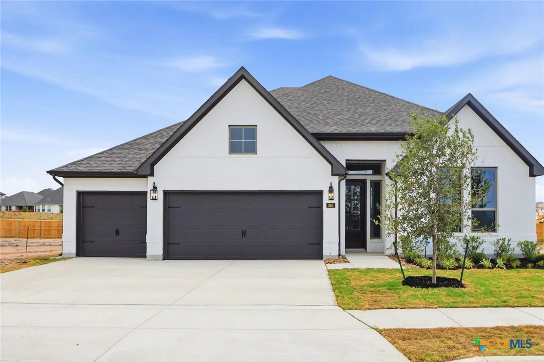363 Grand Legacy — photo