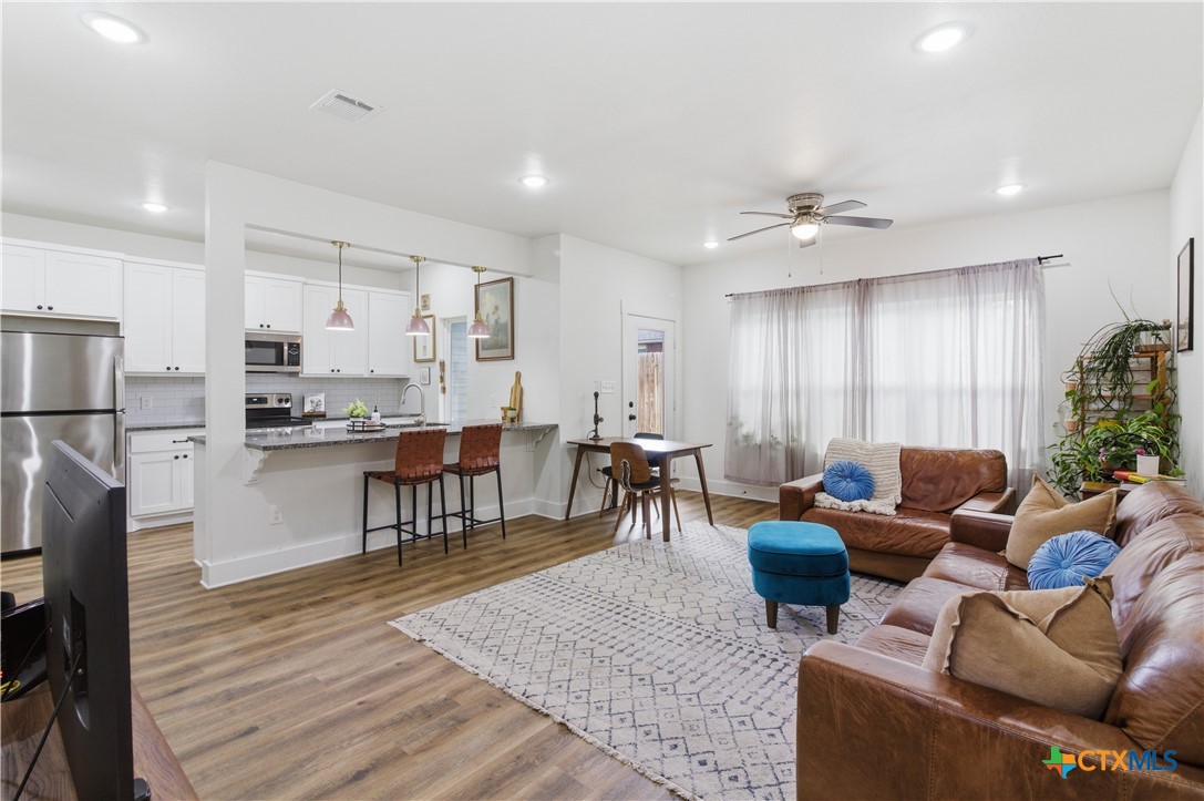 1960 Royal Loop, Belton, TX 76513 — photo 2