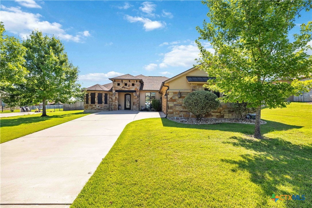 Home in Salado, TX 76571 — photo 2