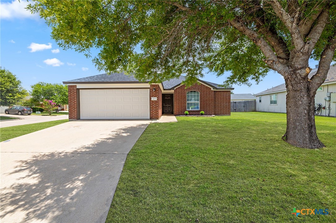 1605 Oak Chase Trail — photo