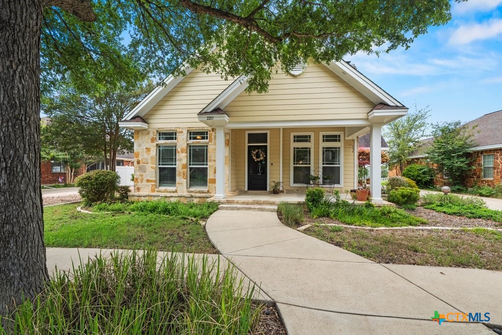 2215 Gruene Lake Drive — photo