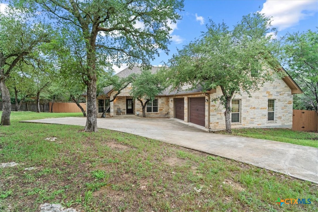 9 Caliche Court — photo