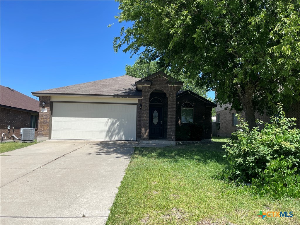5901 Huntington Drive — photo