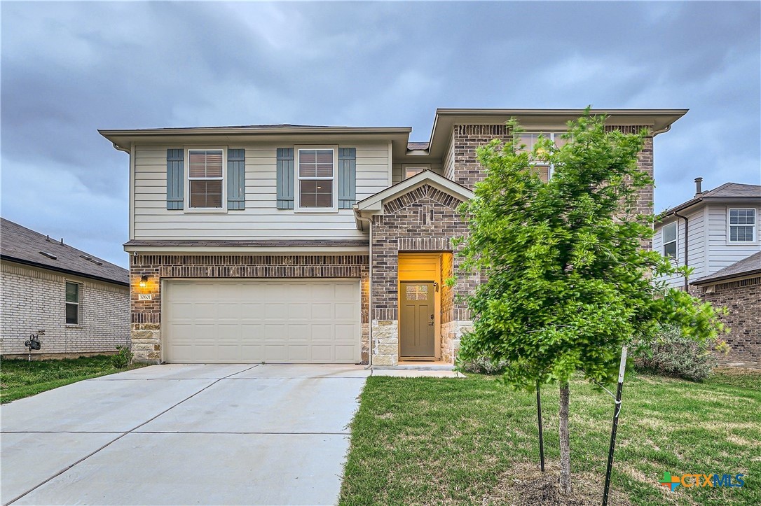 10601 Seguin Street — photo