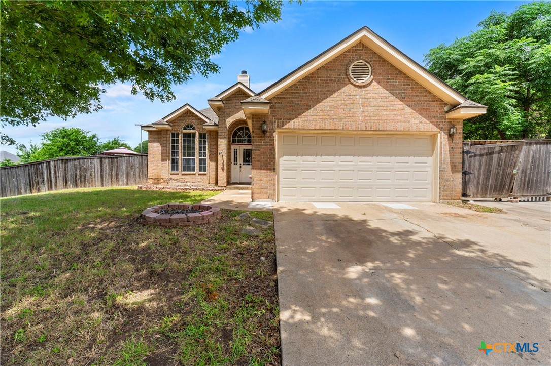 705 Joshua Court — photo