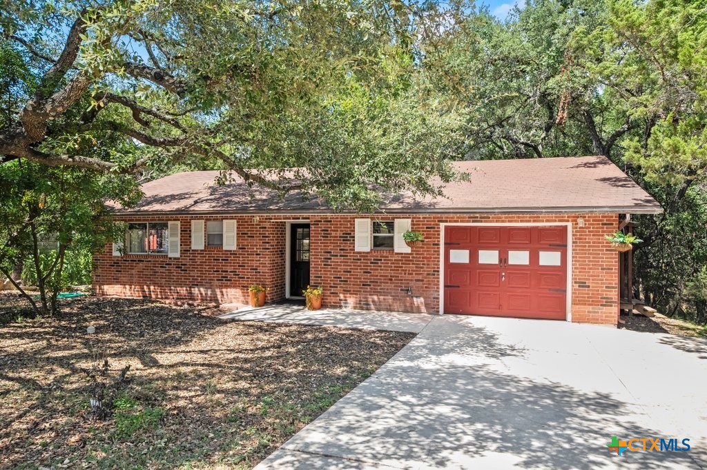 3067 Lakeview Drive — photo