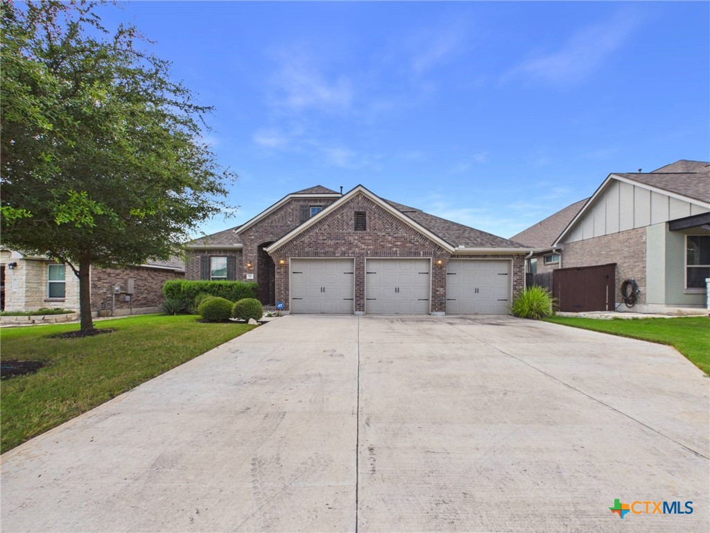 520 Academy Oaks Drive — photo