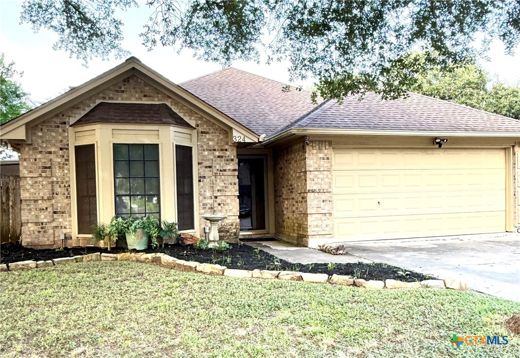 324 Spur Drive — photo