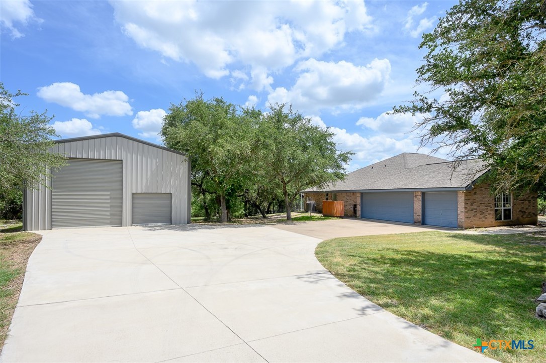 299 White Oak Drive — photo