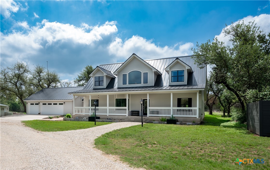 330 Live Oak Hills Court — photo